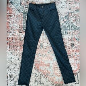 Bdg mid rise skinny black patterned jeans!